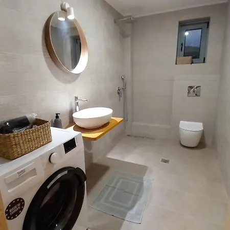 Marmaras Mani Rínglia